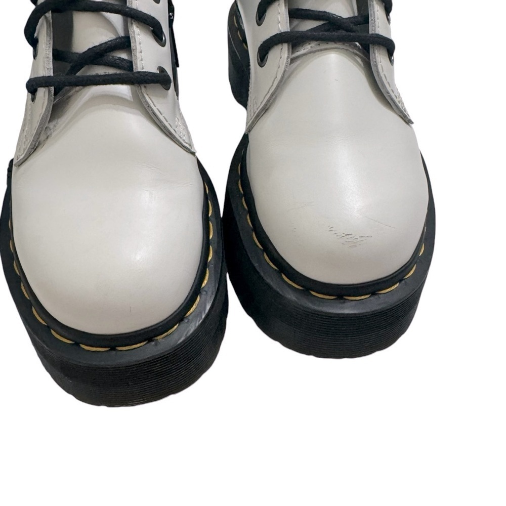 White Dr.Martens jadon platform 8-eye boot. Sz 6 - Picture 9 of 10